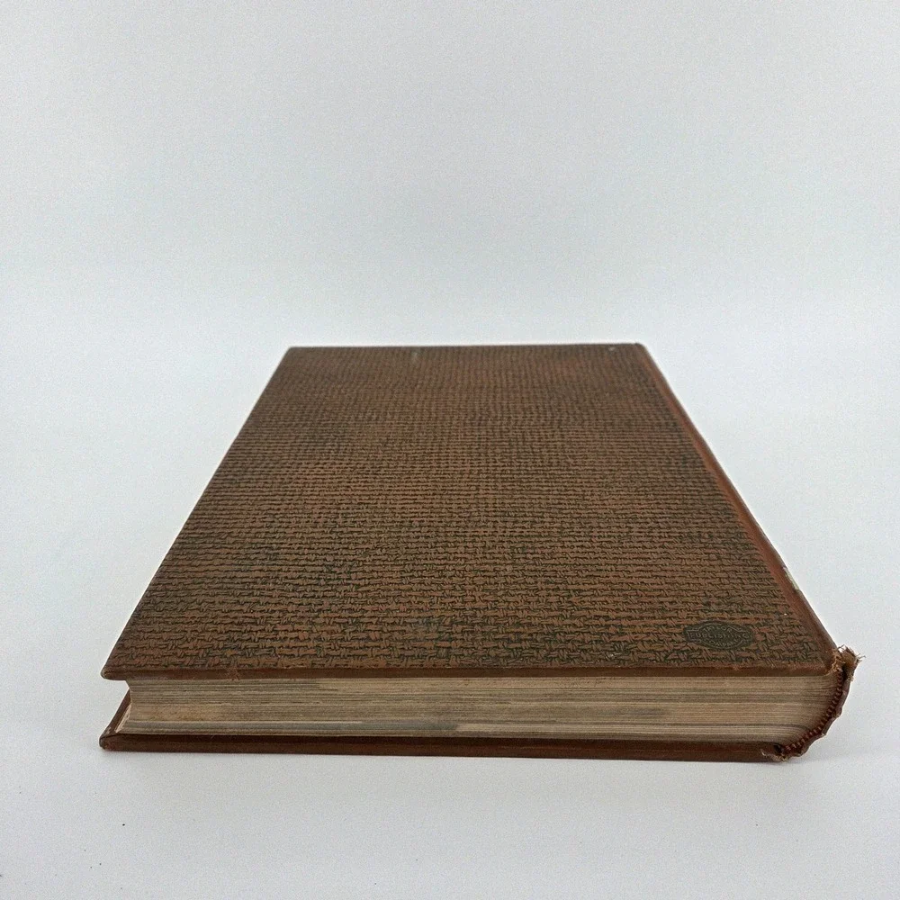 Aggieland Aggies 1956 Vintage Texas A&M University‎ College Yearbook Table Decor